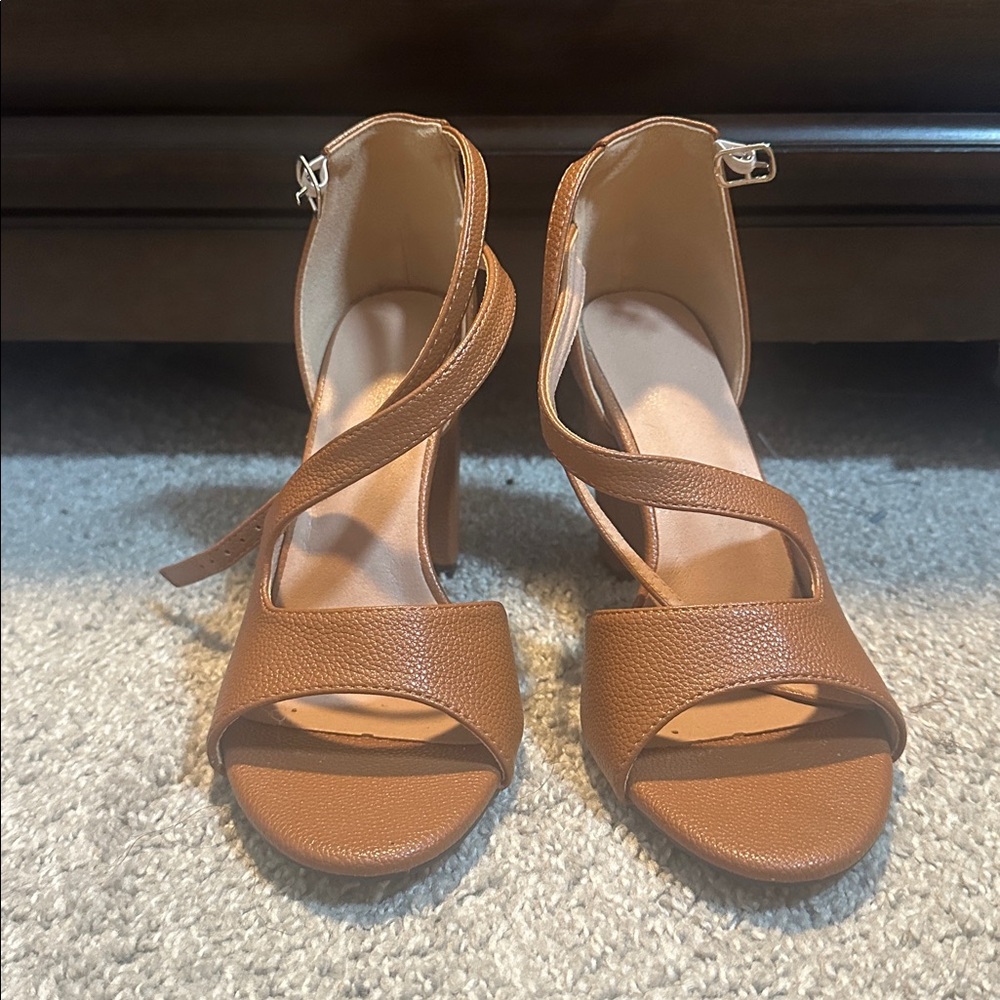 Elegant Tan Strappy Heels